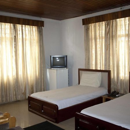 East Legon Guest Lodge Madina Exterior photo