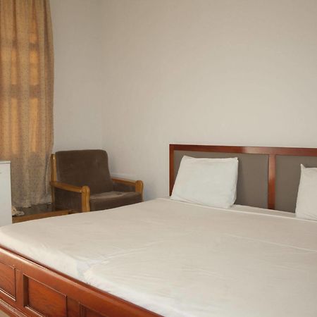 East Legon Guest Lodge Madina Exterior photo