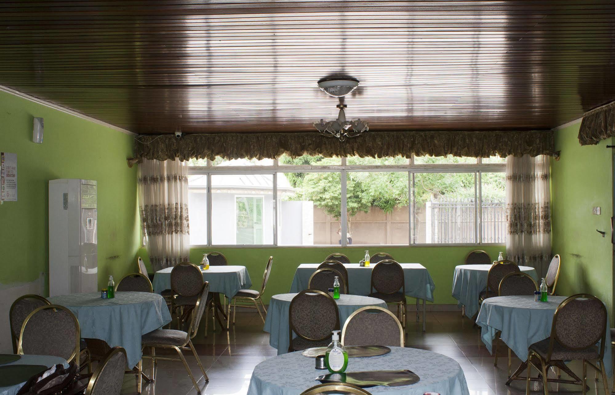 East Legon Guest Lodge Madina Exterior photo